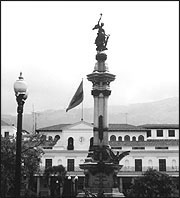 獨立廣場上的紀念碑